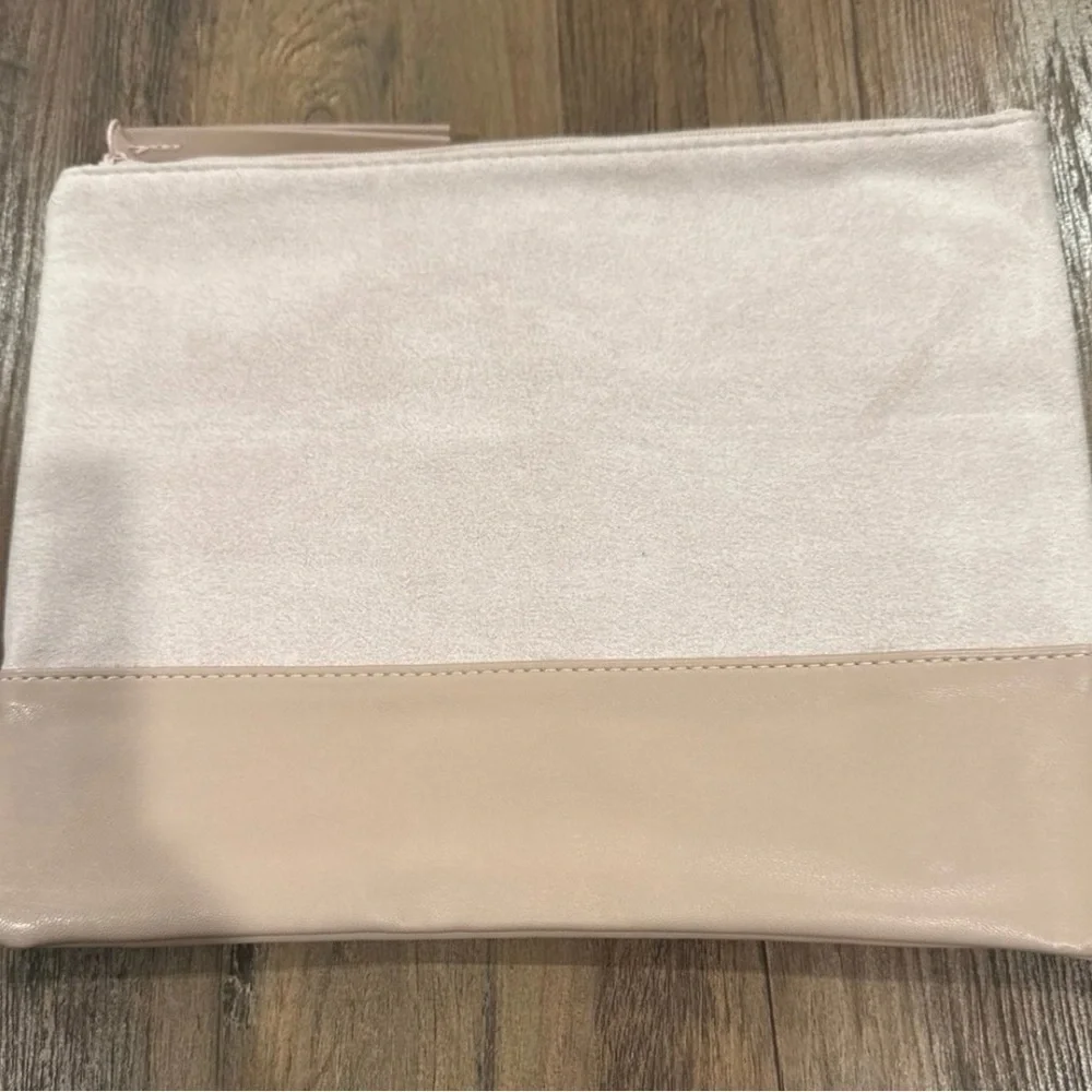 NEW IN POLY Hugo Boss Cosmetic Bag ~ Large ~ Suede ~ Dusty Rose
